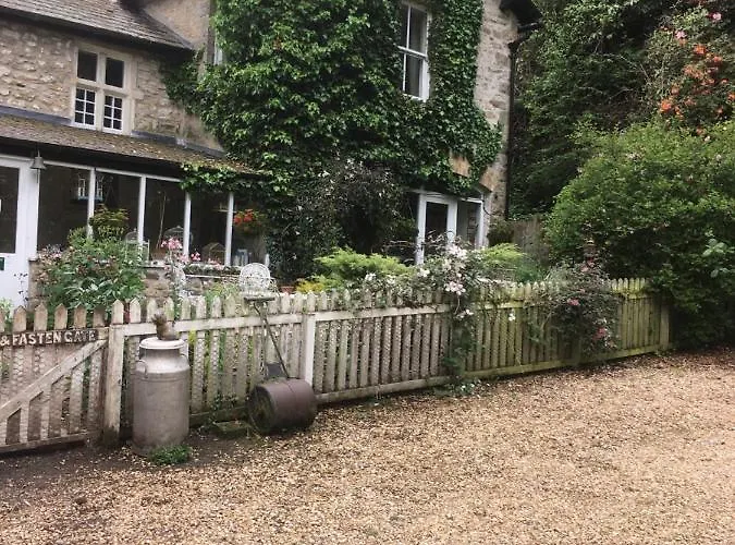 Littlebank Bed & Breakfast Settle